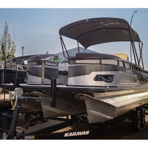 2025 Tahoe Sport 85 Elite Windshield (23 ft)