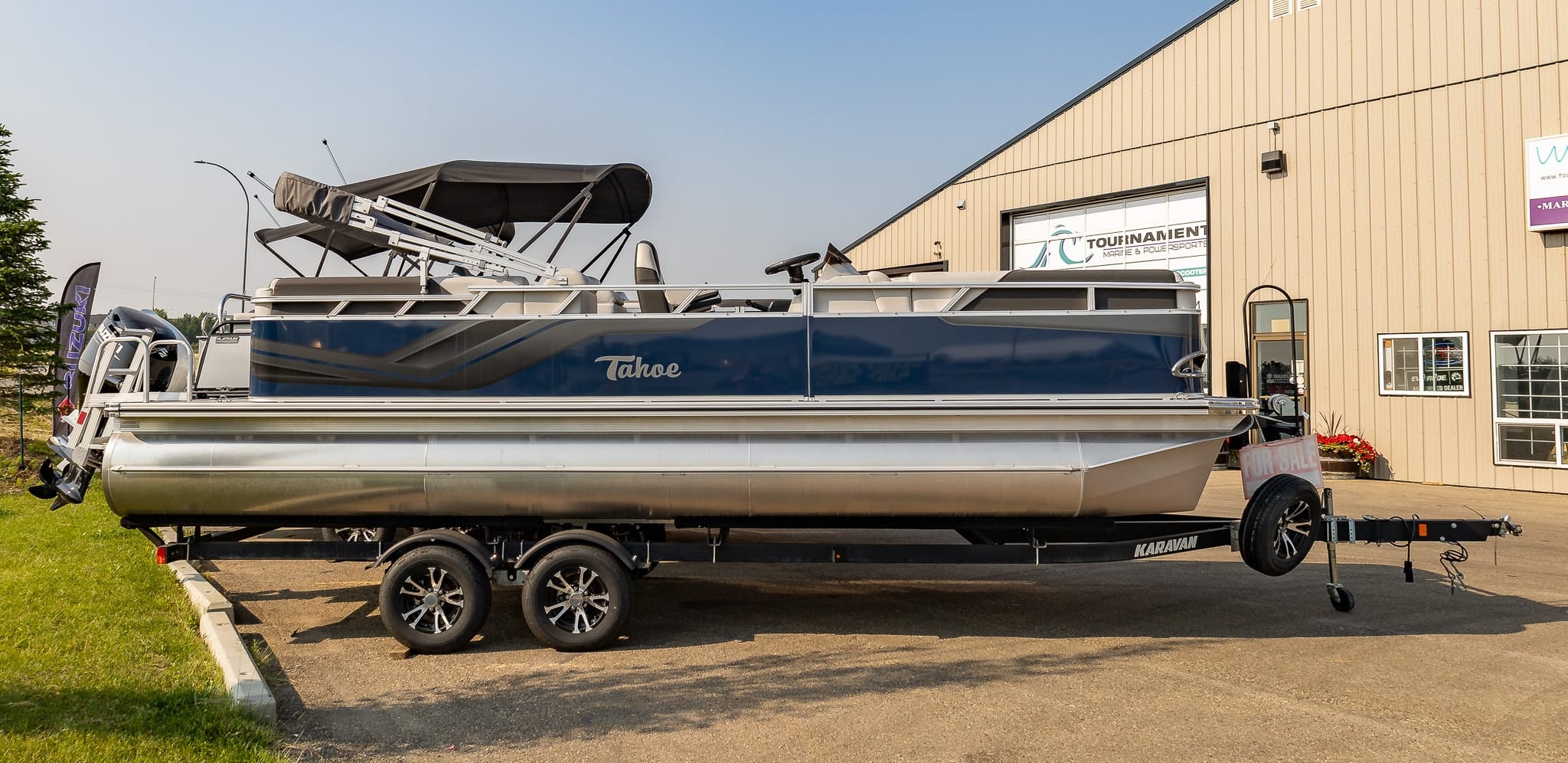 Tahoe Pontoon Boat - Sport Quad Lounge 2380 - Image 4