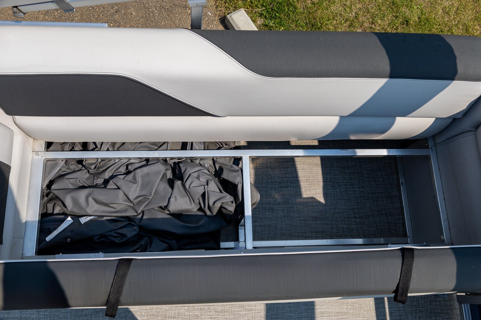 Tahoe Pontoon Boat - Sport Quad Lounge 2380 - Image 16