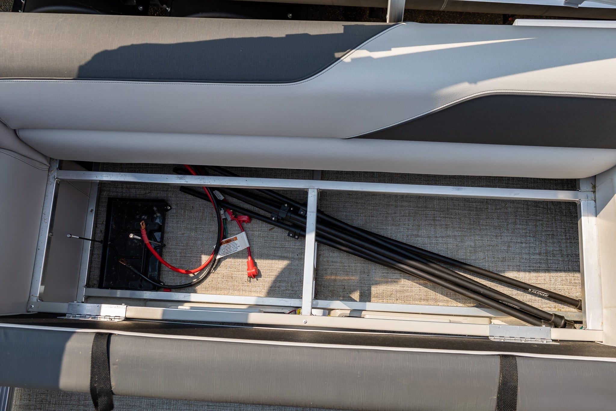 Tahoe Pontoon Boat - Sport Quad Lounge 2380 - Image 17