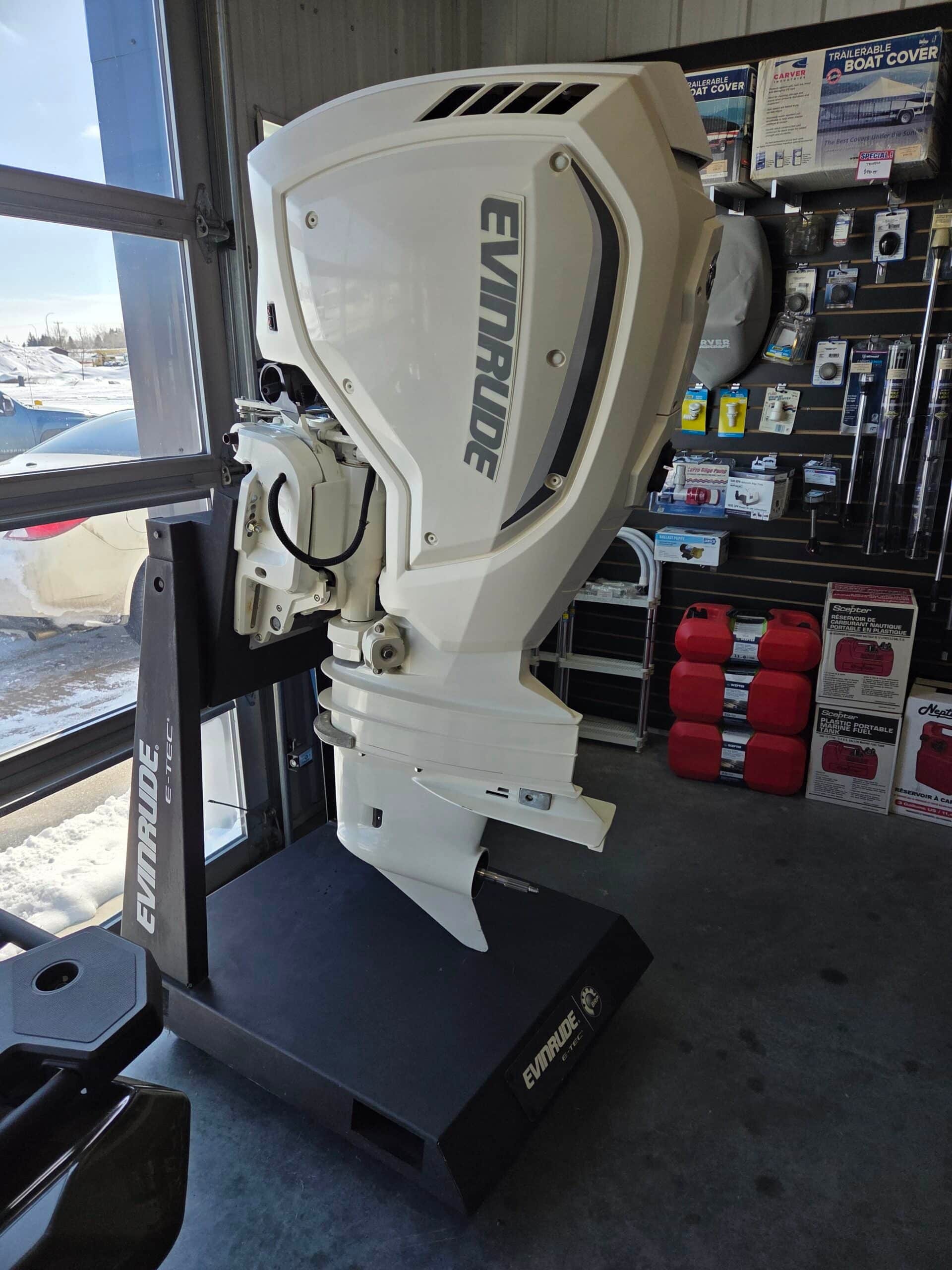 2020 Evinrude 140 hp Outboard Motor - Image 2